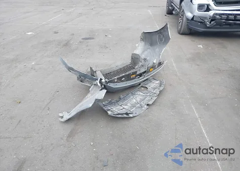 2019 Toyota Yaris L/Le/Xle z USA, uszkodzony, nr VIN 3MYDLBYV2KY525317